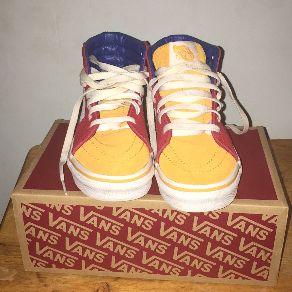 Vans - Picture 3 of 4